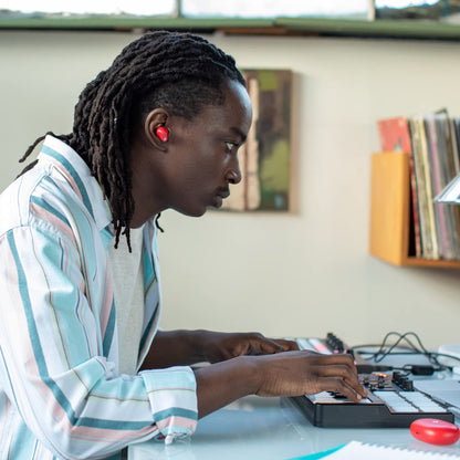 Beats Studio Buds True Wireless Noise Cancelling Earbuds IPX4 Sweat Resistant Black